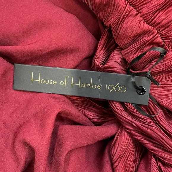 NWT House of Harlow 1960 Revolve Red Polyester Nona Wrap Top Sz. XS - Picture 7 of 7